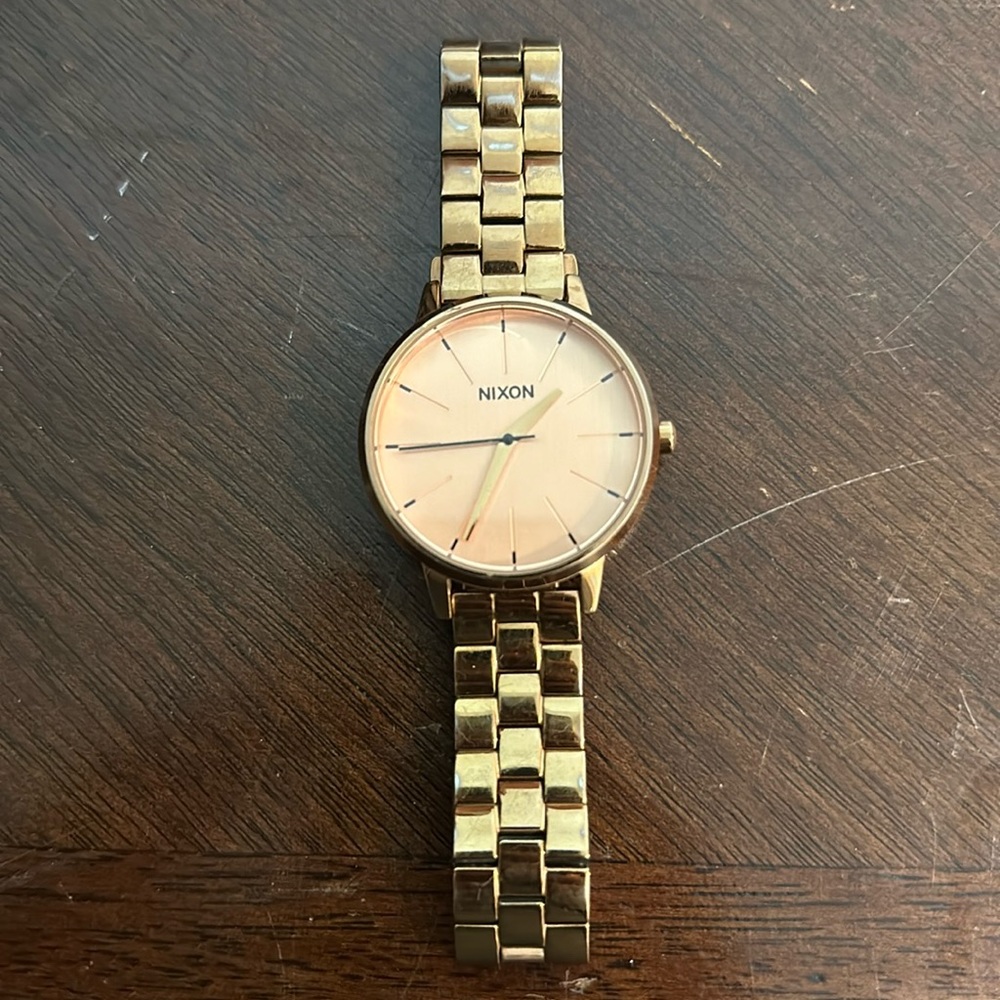 Nixon Watch